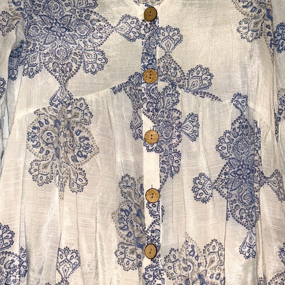 Unique Spectrum Button Ruffle S Top White Blue Floral Boho Hippie Casual - Picture 4 of 14